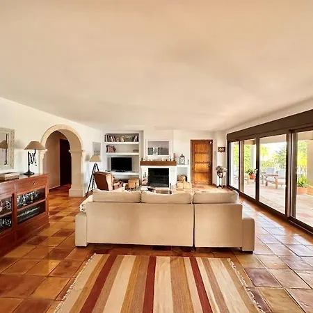 Villa Medina Pyp *